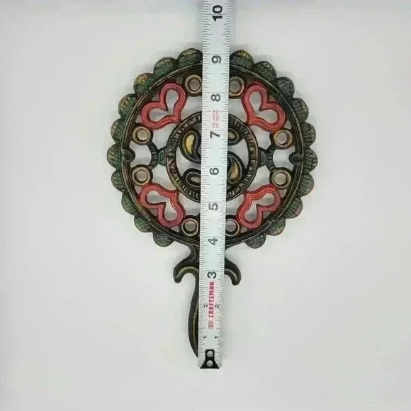 Vintage WILTON Cast Iron Painted Trivet W/ Feet Pot Holder Hot Plate Red Hearts - Picture 3 of 12
